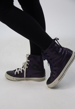VINTAGE CONVERSE TRAINERS