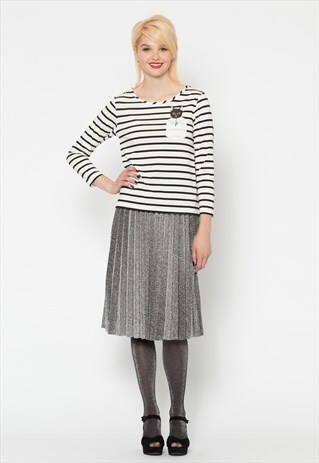 BLACK AND WHITE STRIPED SASSY CAT PRINT TEE
