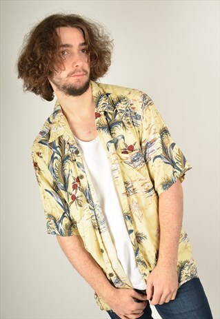 VINTAGE HAWAIIAN PATTERNED SHIRT