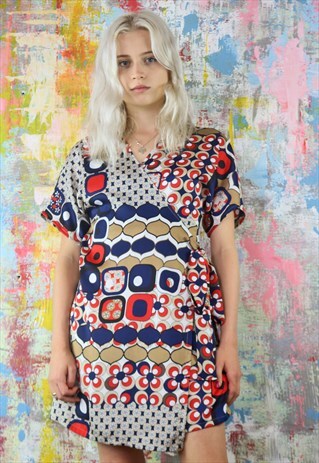 MINI WRAP DRESS IN SILKY RETRO PRINT