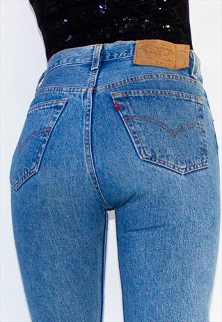 90'S STRAIGHT LEG BLUE 501 BUTTON FLY LEVI JEANS
