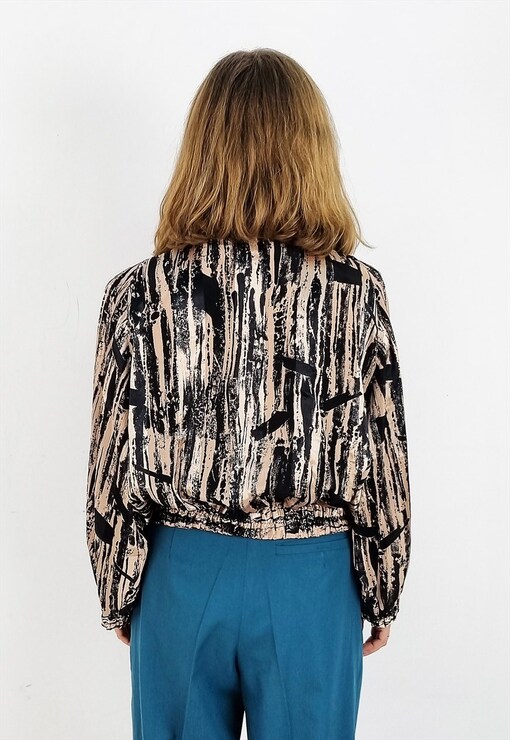 garment image