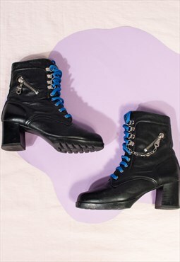 Vintage Boots 90s Leather Lace-up Heel Boots in Black