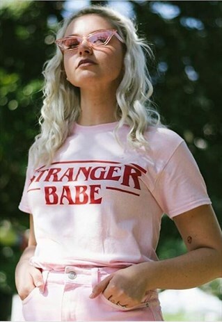 STRANGER BABE - OVERSIZED T-SHIRT