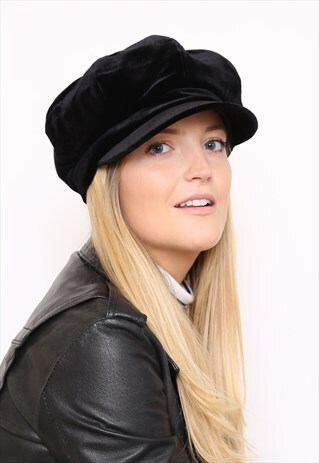 BLACK VELVET BAKER BOY HAT