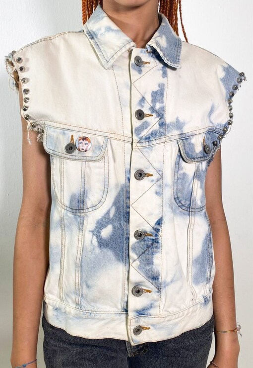 garment image