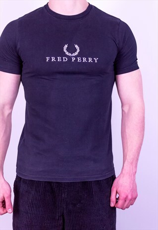 VINTAGE FRED PERRY EMBROIDERY T-SHIRT IN BLACK SMALL