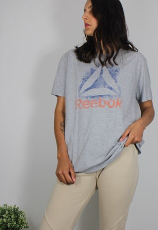 VINTAGE REEBOK TSHIRT TOP WITH LOGO FRONT