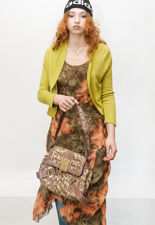 garment image