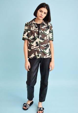 COOL VINTAGE 90'S RETRO CAMO ARMY SLEEVELESS JACKET TOP