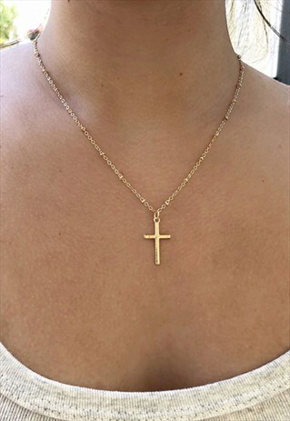GOLD CHAIN CROSS NECKLACE
