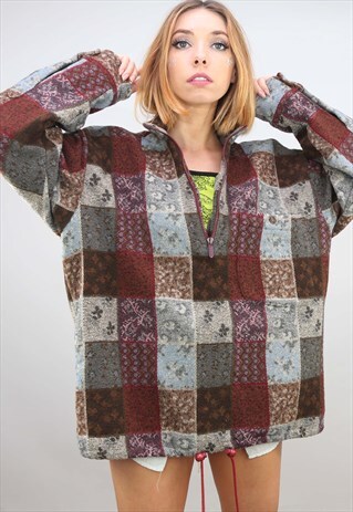 VINTAGE 90S OVERSIZED 1/4 ZIP PATTERNED FESTIVAL FLEECE