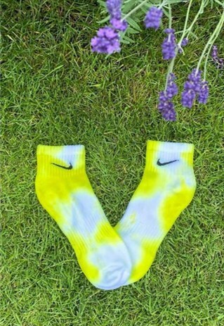 NEON YELLOW TIE DYE NIKE ANKLE SOCKS