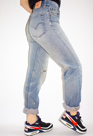 VINTAGE 90'S DISTRESSED 501 LEVI'S