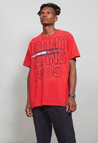 VINTAGE 1985 RED TOMMY HILFIGER T-SHIRT