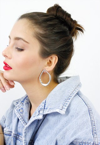 SILVER GEOMETRIC DANGLE STATEMENT EARRINGS