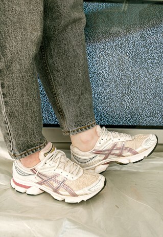 ASICS VINTAGE GEL SNEAKERS
