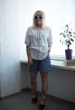 VINTAGE 80'S WHITE SHORT SLEEVED TOP