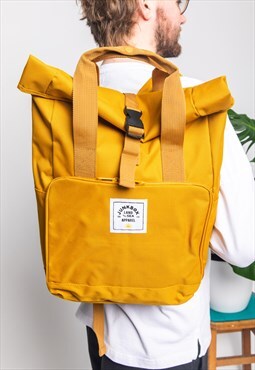 Junkbox Roll-Top rucksack in Mustard w Old School Logo patch