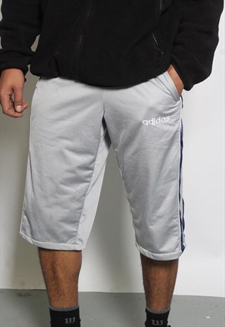 VINTAGE ADIDAS SHORTS GREY