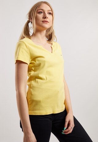 VINTAGE TOMMY HILFIGER V-NECK T-SHIRT