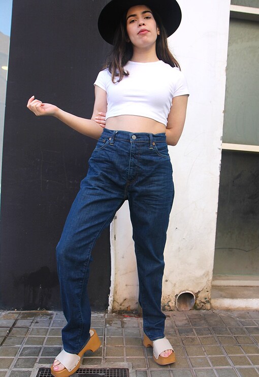 garment image