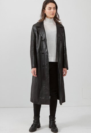 VINTAGE BLACK LEATHER COAT