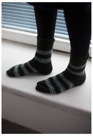 GREEN STRIPED HANDMADE KNITTED WOOL SOCKS