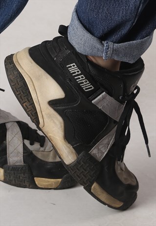 NIKE AIR MAX AIR RAID HI TOP TRAINERS UK 10 . US 11 (D82B)