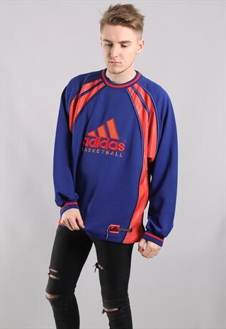 VINTAGE ADIDAS SWEATSHIRT