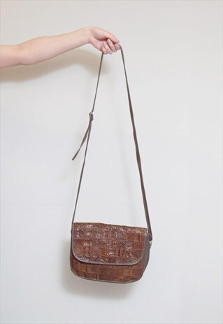 VINTAGE 1980'S BROWN TEXTURED LEATHER PATCH SHOULDER BAG