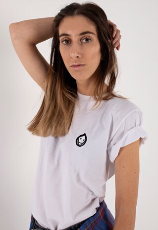 WHITE EMBROIDERY T-SHIRT