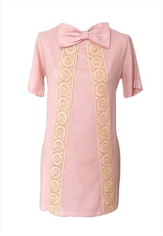 1960S PINK MINI MOD SHIFT SCOOTER LOLITA BOW DRESS, CROCHET