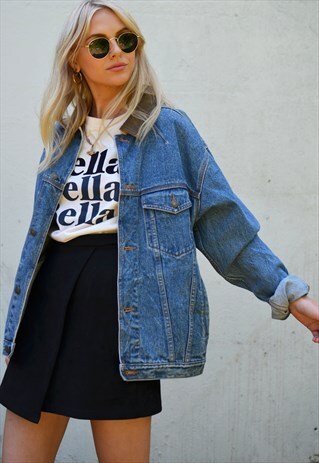 VINTAGE 90S OVERSIZED MID BLUE DENIM JACKET