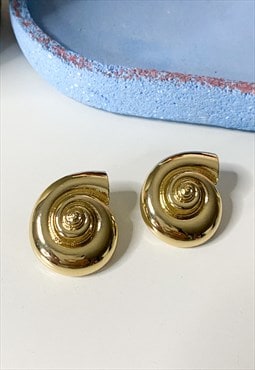 Chunky Gold Shell Retro Earrings