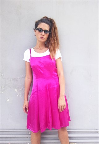 90S SLIP DRESS IN PINK