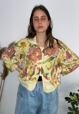 Super cute floral vintage retro shirt