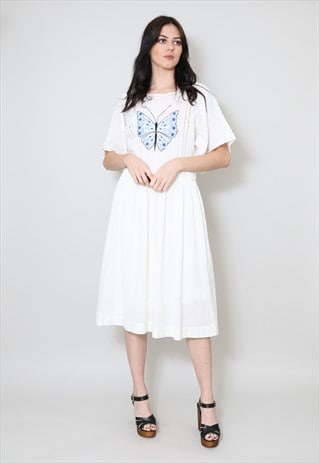 70's White Vintage Ladies Dress  Cotton Butterly Embroidery