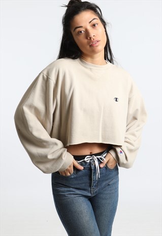 90S CHAMPION EMBROIDERED LOGO CROPPED SWEATSHIRT
