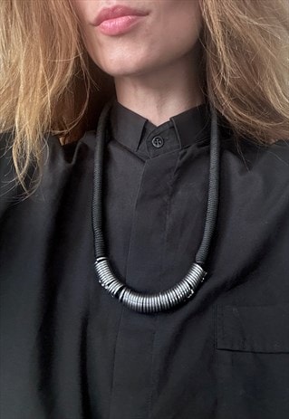 Conceptual Urbanist Minimal Black Circle Necklace 