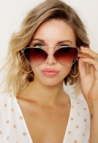 CAT EYE SUNGLASSES IN LIGHT BROWN