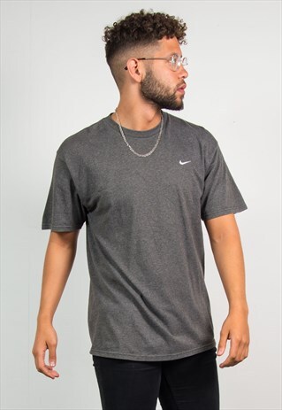 90'S NIKE T-SHIRT