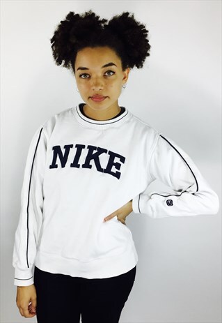 NIKE SWEATSHIRT