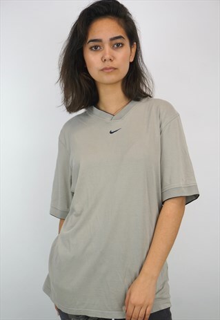 VINTAGE 90'S NIKE T-SHIRT