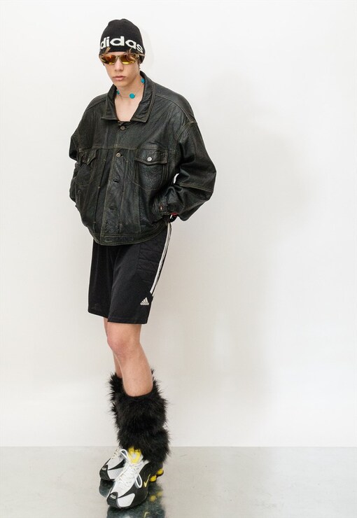 garment image