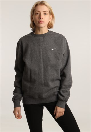 90S NIKE EMBROIDERED LOGO SWEATSHIRT