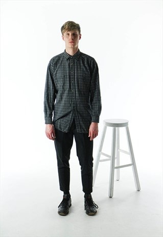 PLAID FLANNEL BUTTON UP / BLACK AND GRAY SHIRT