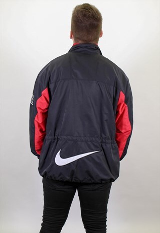 VINTAGE NIKE SHELL JACKET