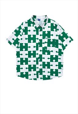 Puzzle print shirt check glitched top in green