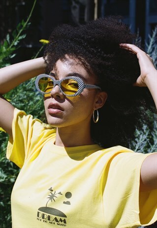 CHECKERED OVAL SUNGLASSES WITH YELLOW COLOURED LENS